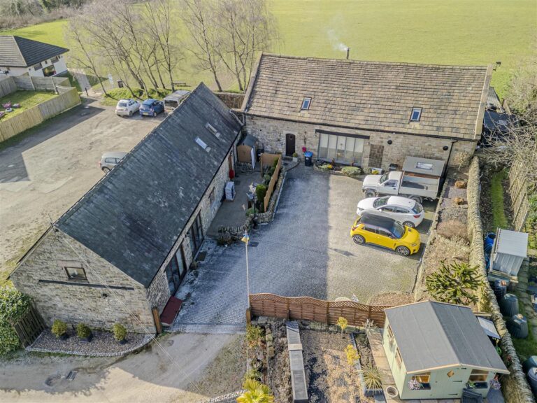 Hurds Hollow, Matlock, Derbyshire, DE4 3JZ