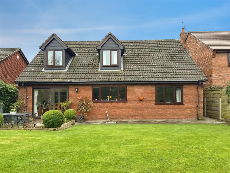 Tudor Way, Congleton, Cheshire, CW12 4AS
