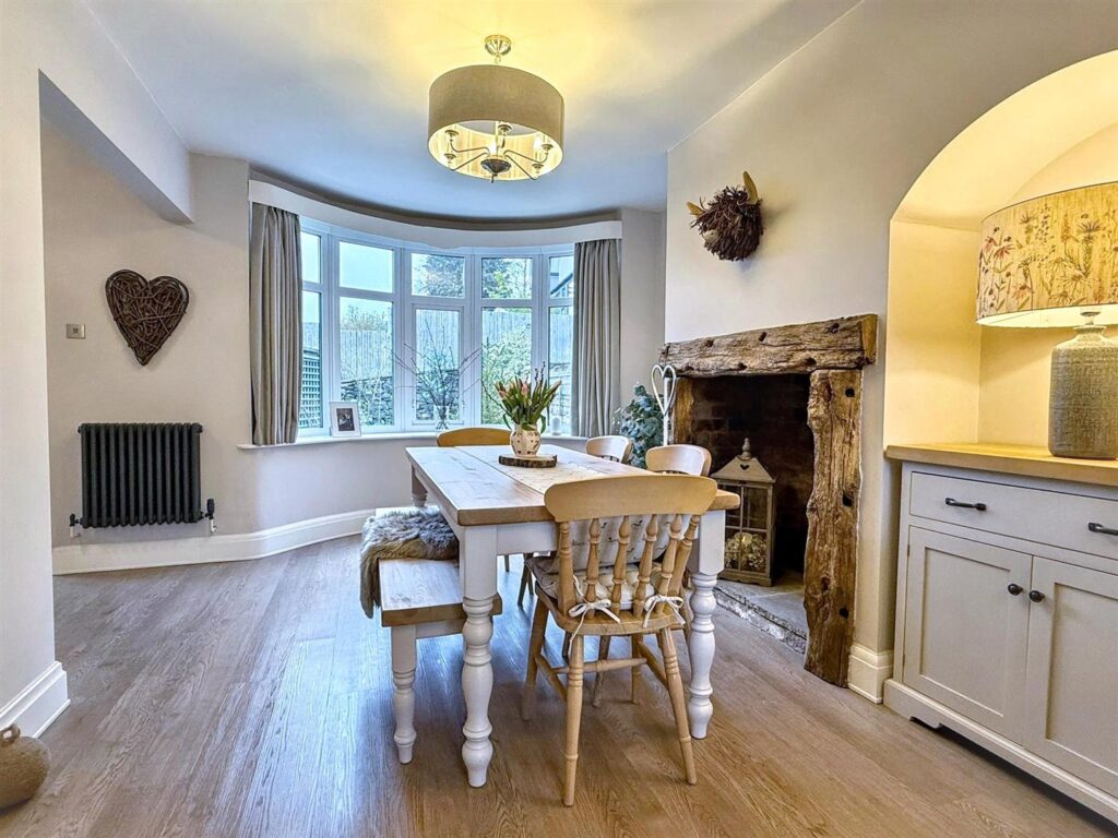 Eversley Avenue, Leek, Staffordshire, ST13 5HS