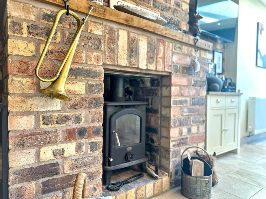 Crossfield Avenue, Blythe Bridge, Staffordshire, ST11 9PL