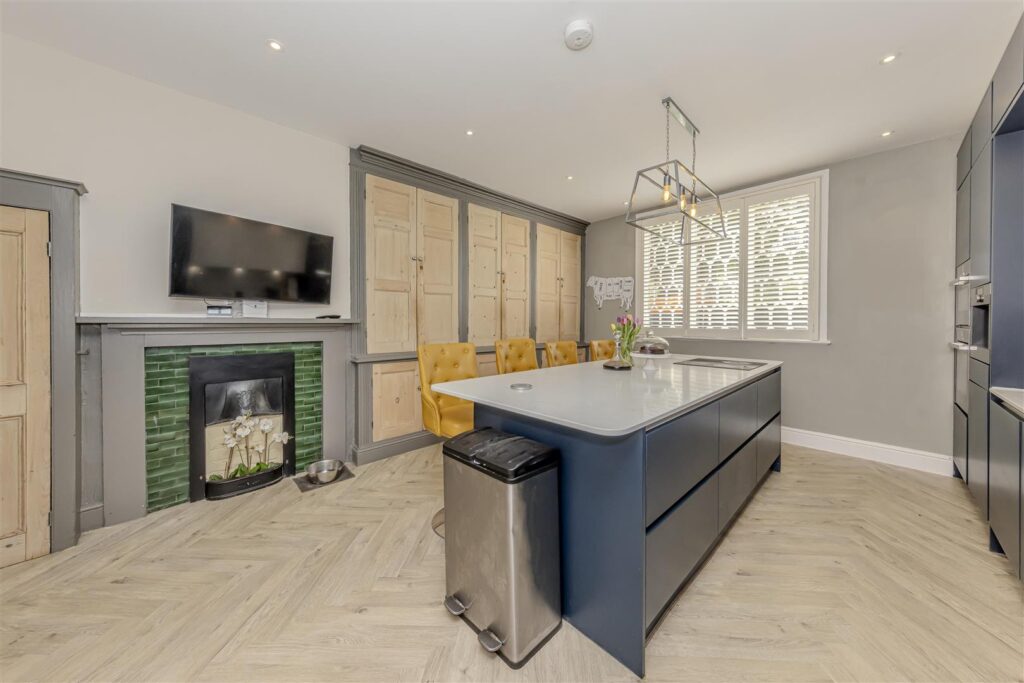 Light Oaks Estate, Oakamoor, Staffordshire, ST10 3AN