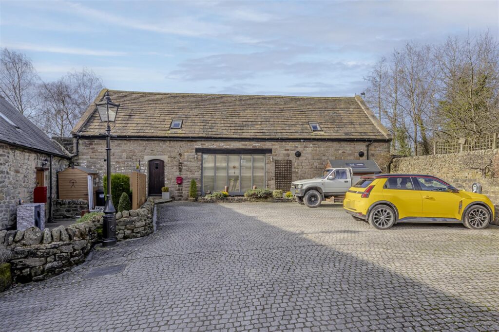 Hurds Hollow, Matlock, Derbyshire, DE4 3JZ