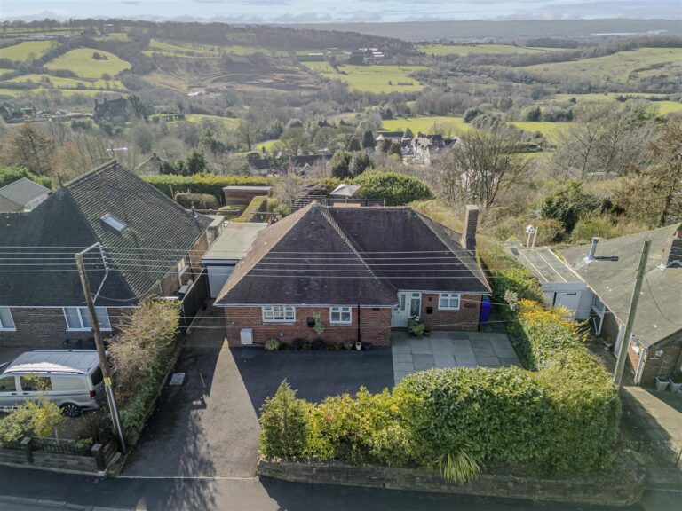 Gravelly Bank, Meir Heath, Stoke-On-Trent, ST3 7EG