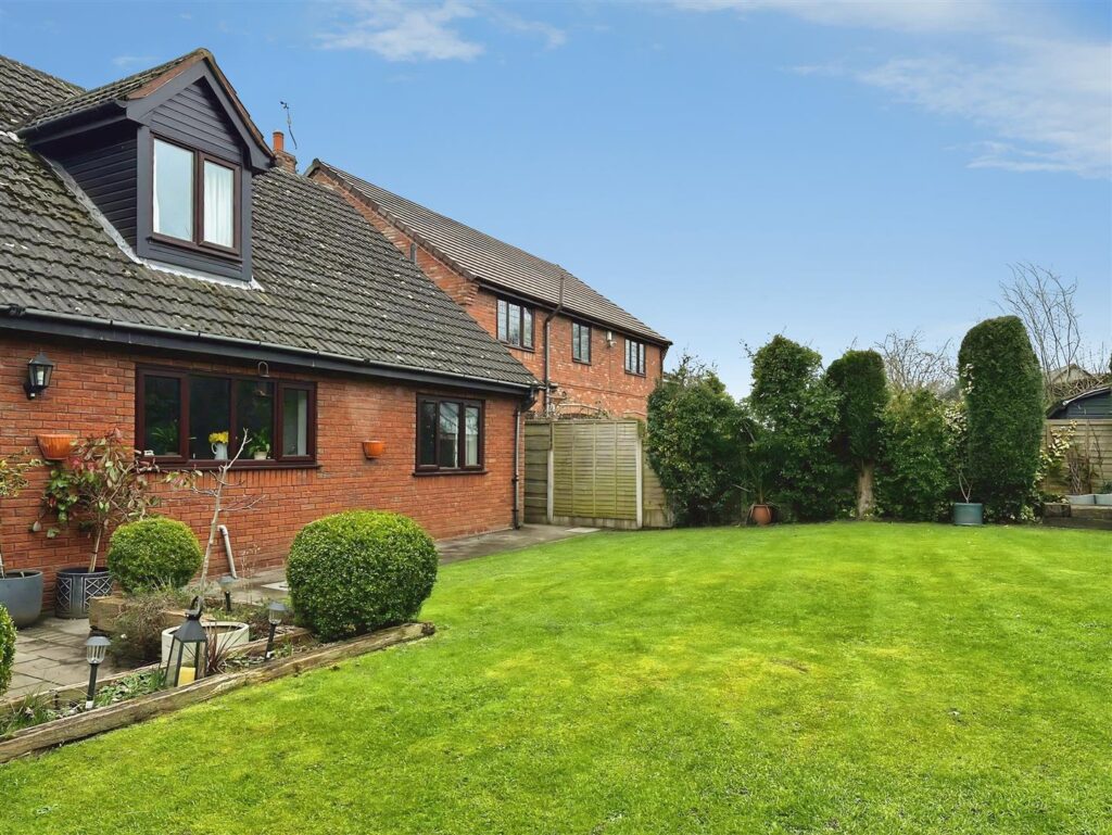 Tudor Way, Congleton, Cheshire, CW12 4AS