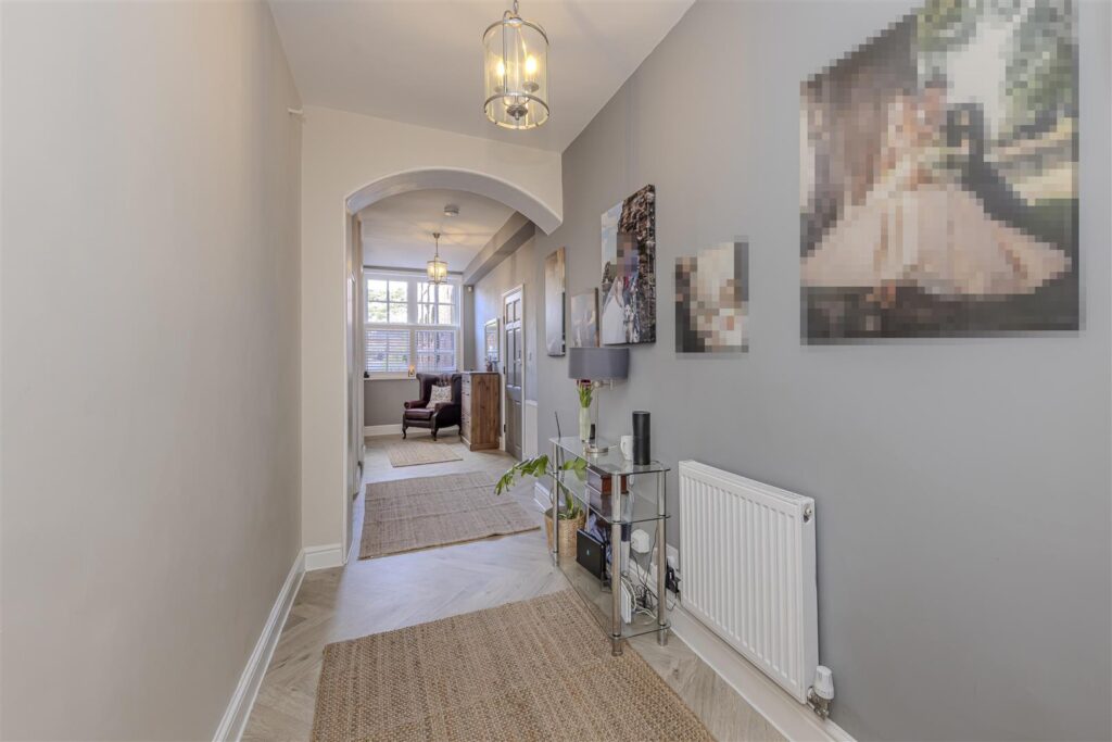 Light Oaks Estate, Oakamoor, Staffordshire, ST10 3AN