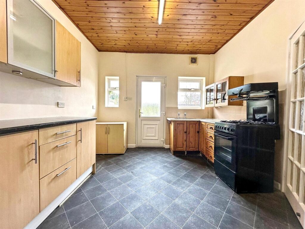 Wood Street, Leek, Staffordshire, ST13 5LZ