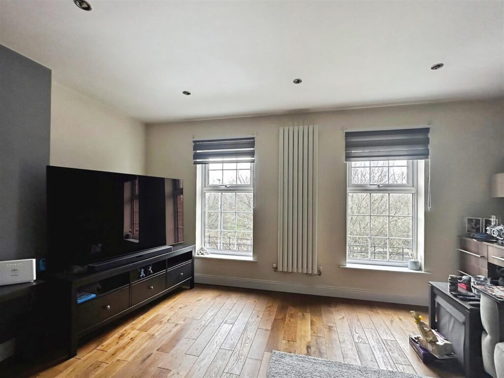 Emerald Way, Milton, Stoke-On-Trent, ST6 8HL