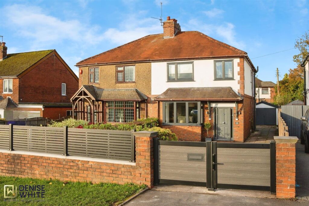 Cellarhead Road, Werrington, Staffordshire, ST9 0HW