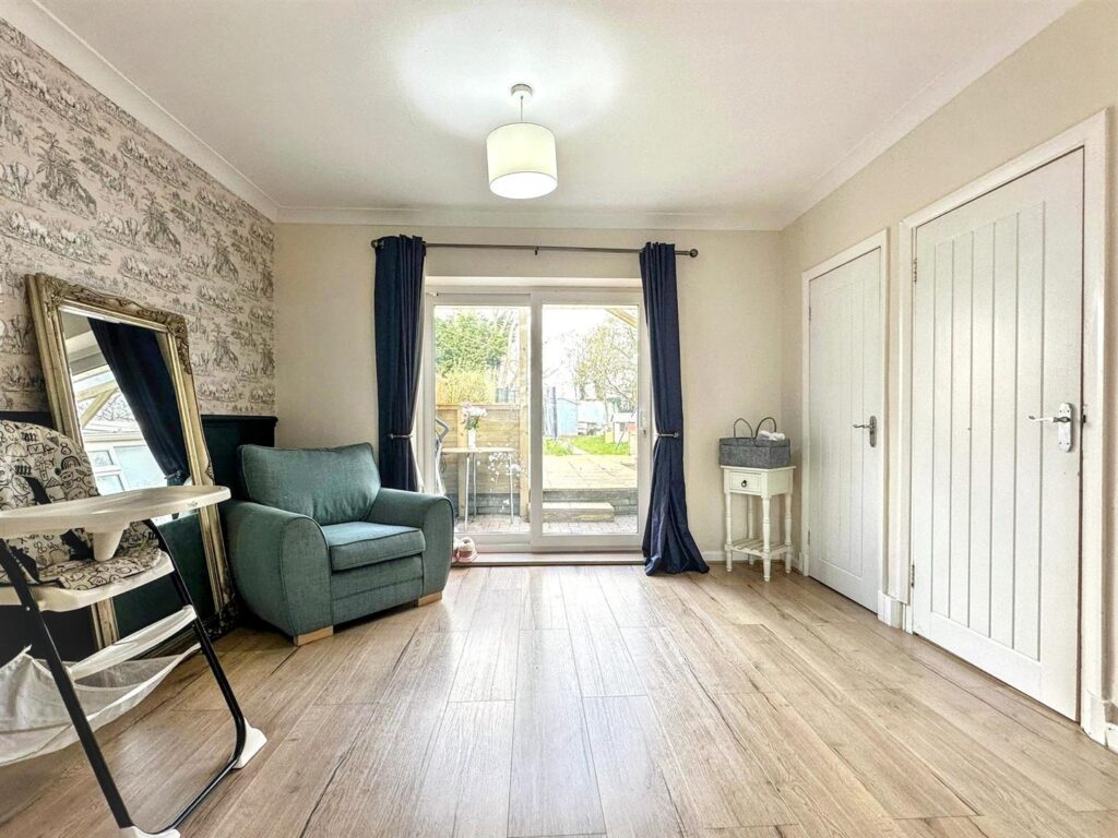 Cellarhead Road, Werrington, Staffordshire, ST9 0HW