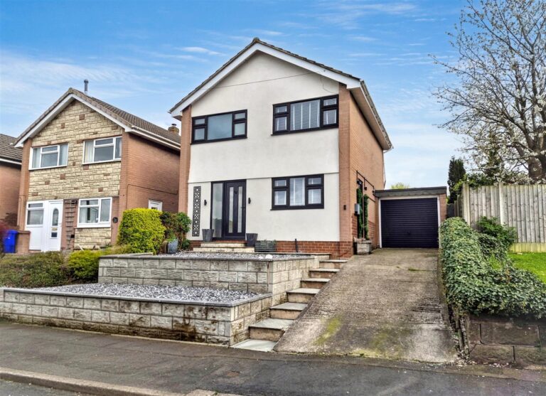Debenham Crescent, Eaton Park, Stoke-On-Trent, ST2 9NW
