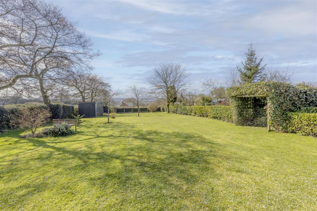 Caverswall Common, Caverswall, Staffordshire, ST11 9EU