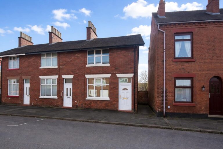 Wood Street, Leek, Staffordshire, ST13 5LZ