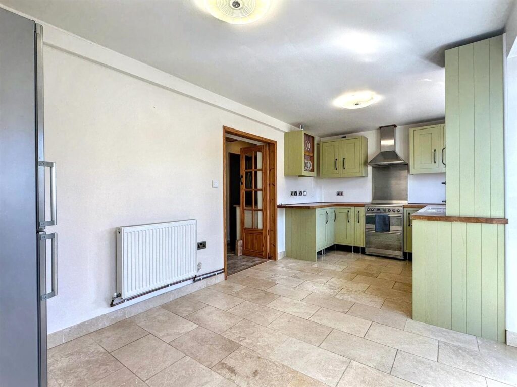 Argles Road, Leek, Staffordshire, ST13 6PG