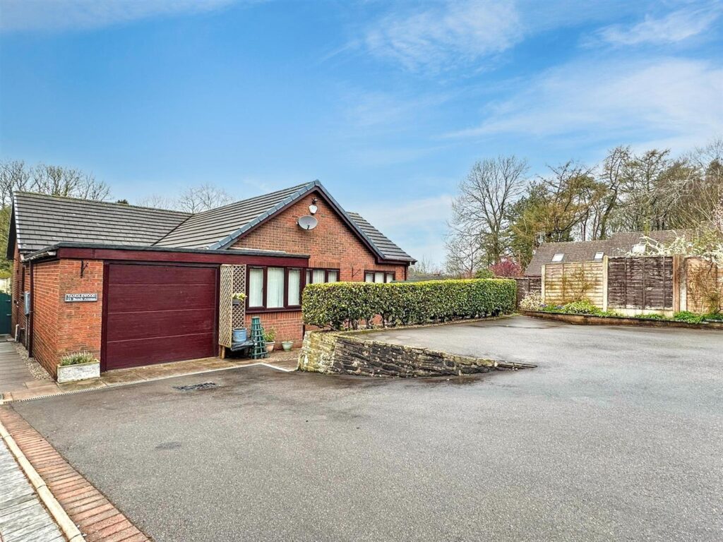 Beech Avenue, Cheddleton, Staffordshire, ST13 7JA
