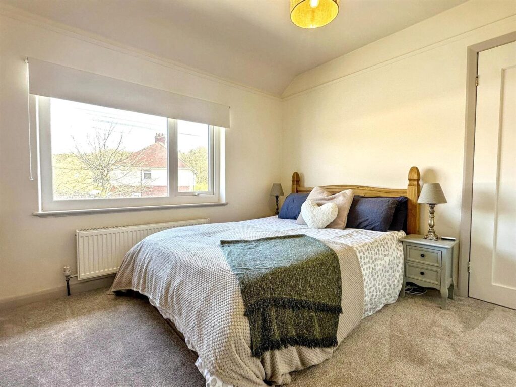 Argles Road, Leek, Staffordshire, ST13 6PG