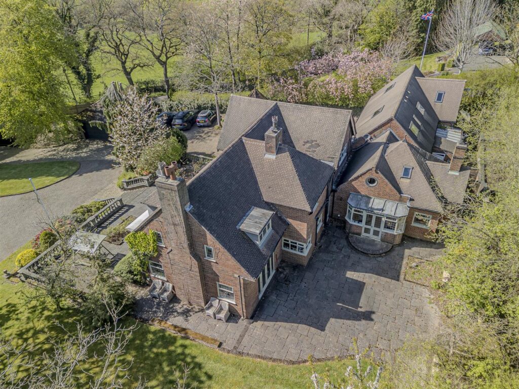 Honeysuckle Lane, Longsdon, Staffordshire, ST9 9QN