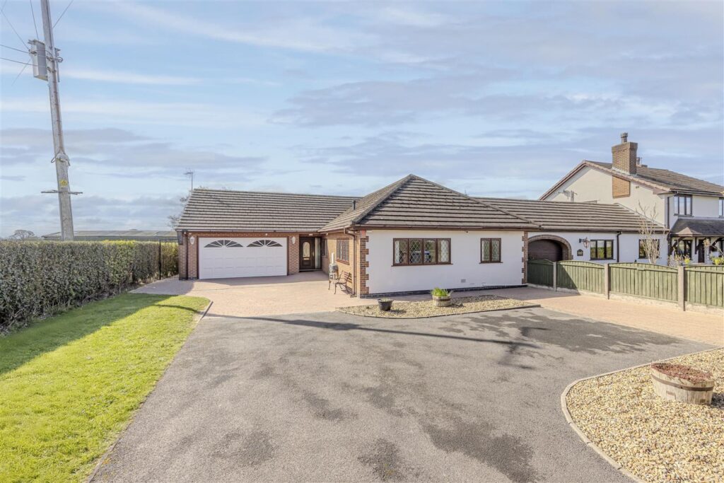 Caverswall Common, Caverswall, Staffordshire, ST11 9EU