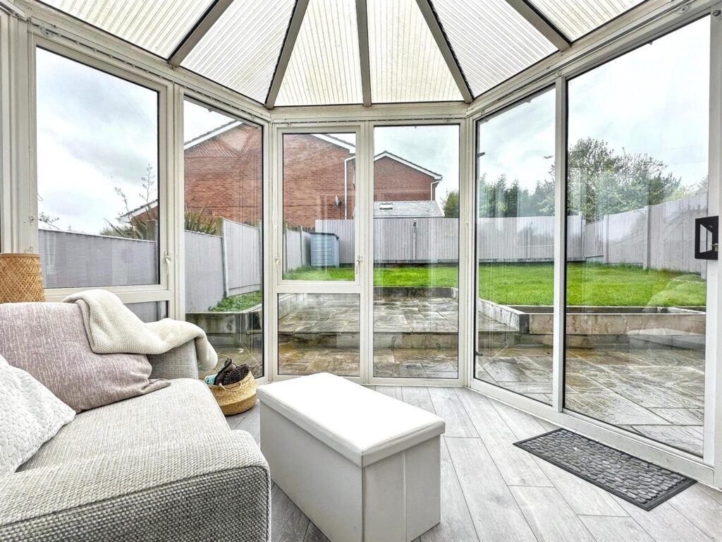 Lightwood Road, Newcastle, Staffordshire, ST5 7TT