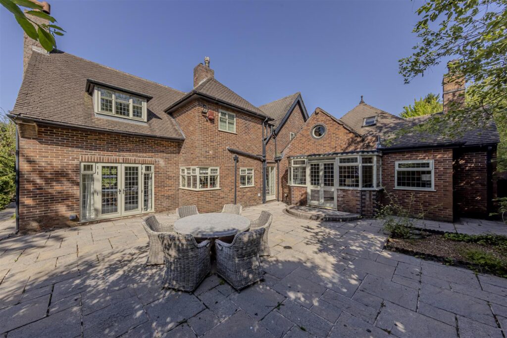 Honeysuckle Lane, Longsdon, Staffordshire, ST9 9QN