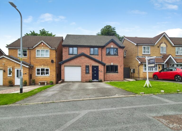 Milltown Way, Leek, Staffordshire, ST13 5SZ