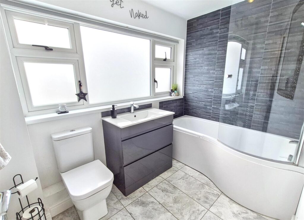 Debenham Crescent, Eaton Park, Stoke-On-Trent, ST2 9NW