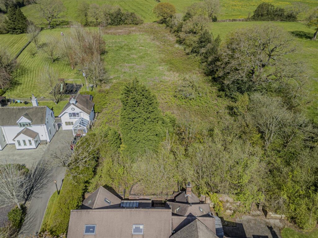 Honeysuckle Lane, Longsdon, Staffordshire, ST9 9QN