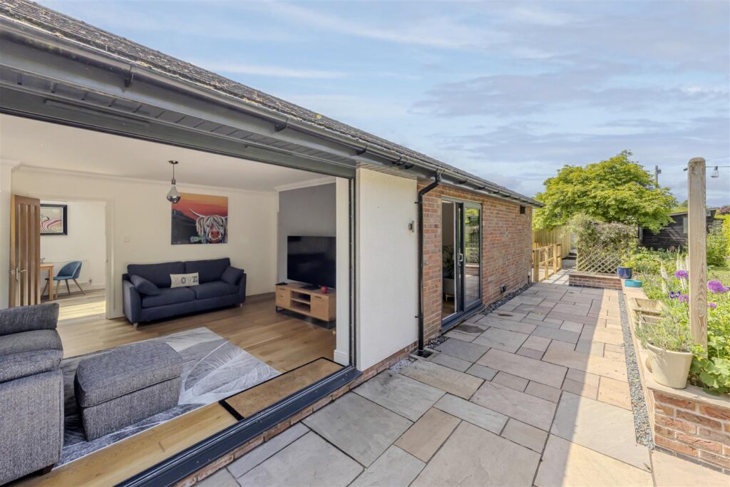Patch Meadow Road, Cheadle, Staffordshire, ST10 1PX