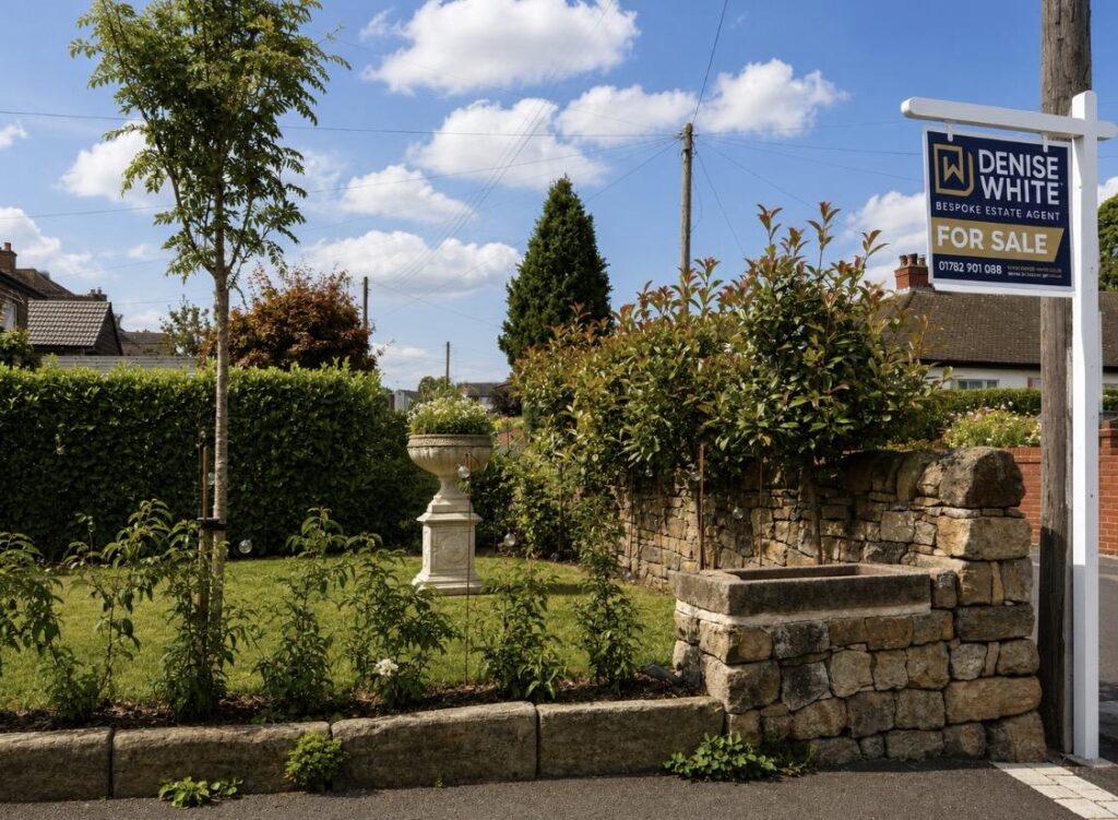 Woodland Avenue ,Norton Le Moors, Stoke-On-Trent, ST6 8ND