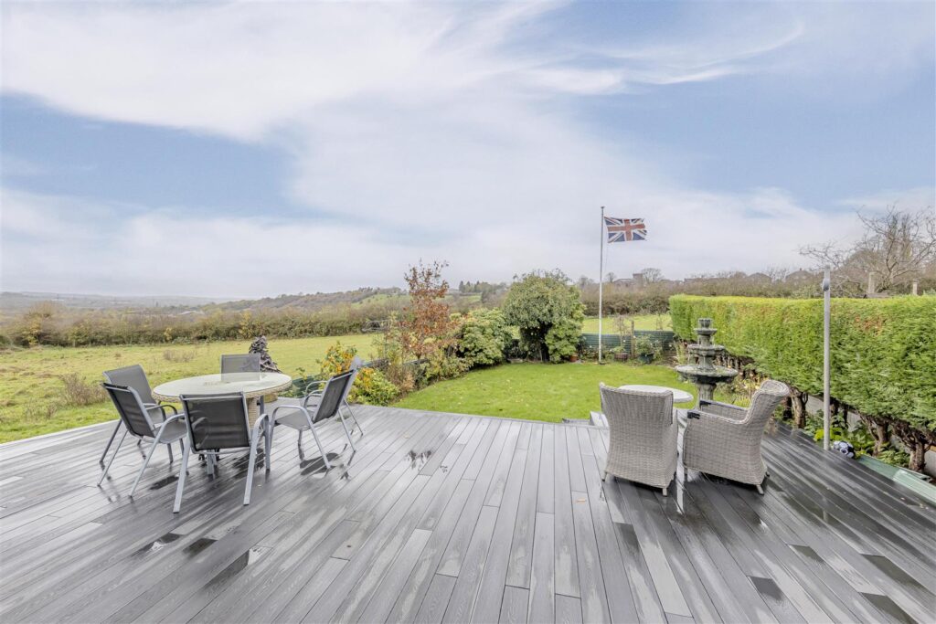 Woodland Avenue ,Norton Le Moors, Stoke-On-Trent, ST6 8ND