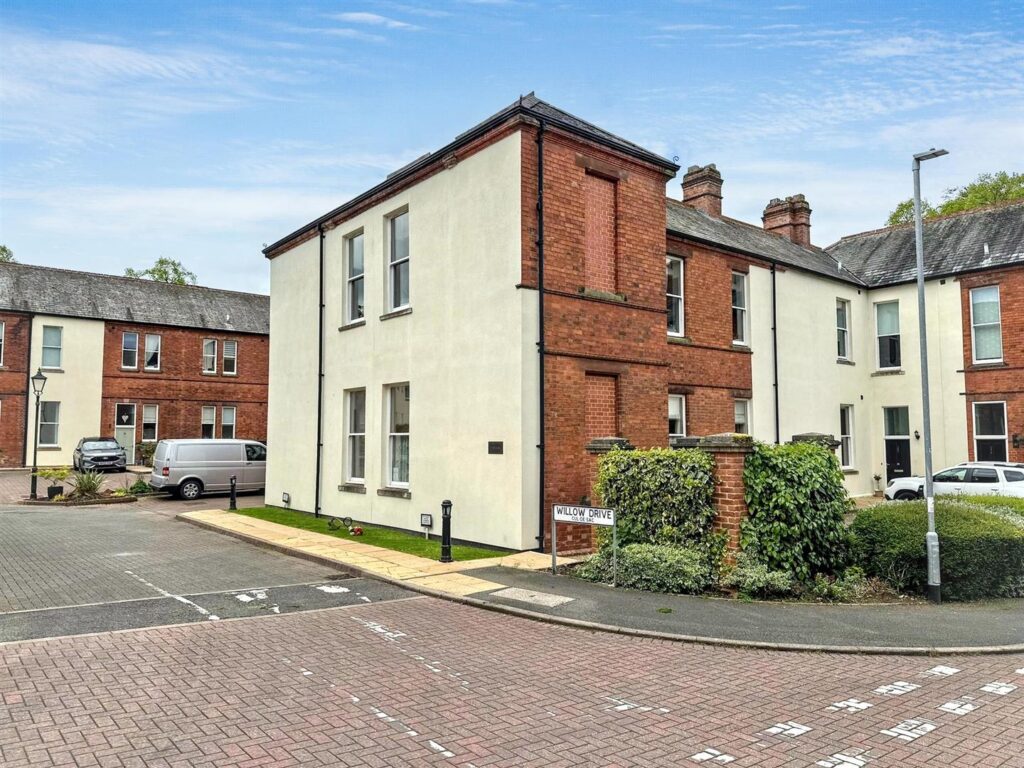 Willow Drive, Cheddleton, Staffordshire, ST13 7FG