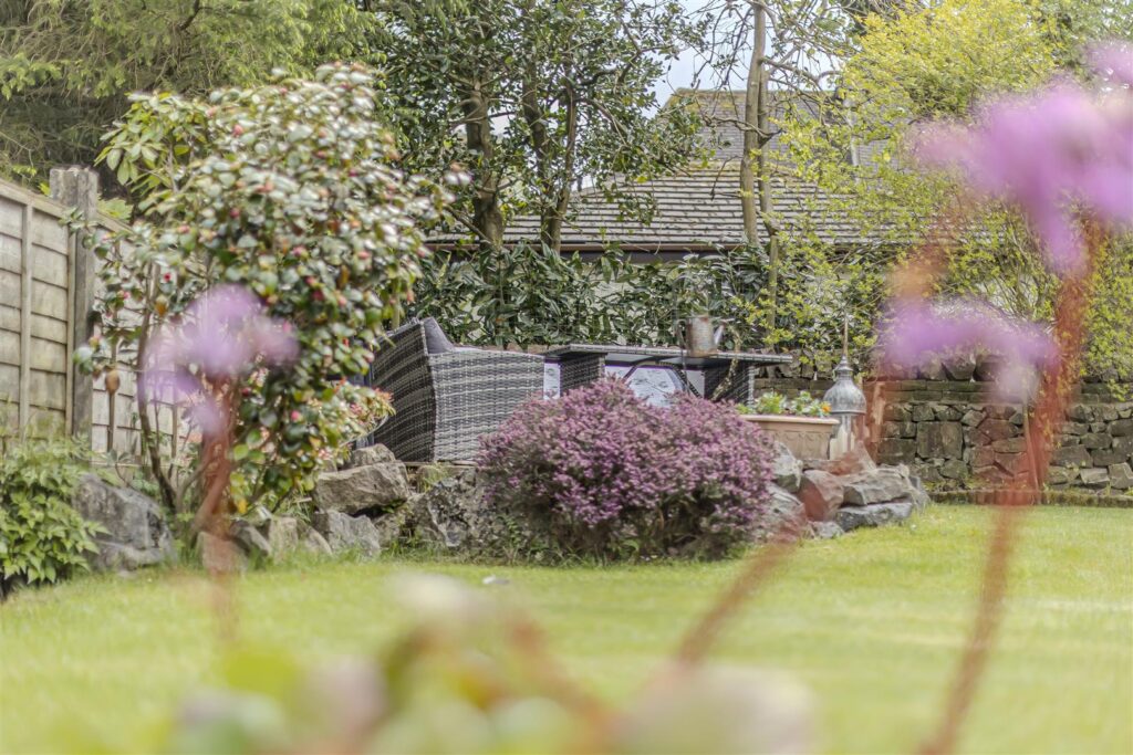 Errwood Avenue, Buxton, Derbyshire, SK17 9BD