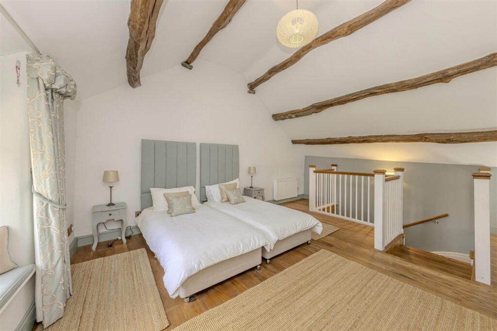 Alstonefield, Nr Ashbourne, Staffordshire, DE6 2FR
