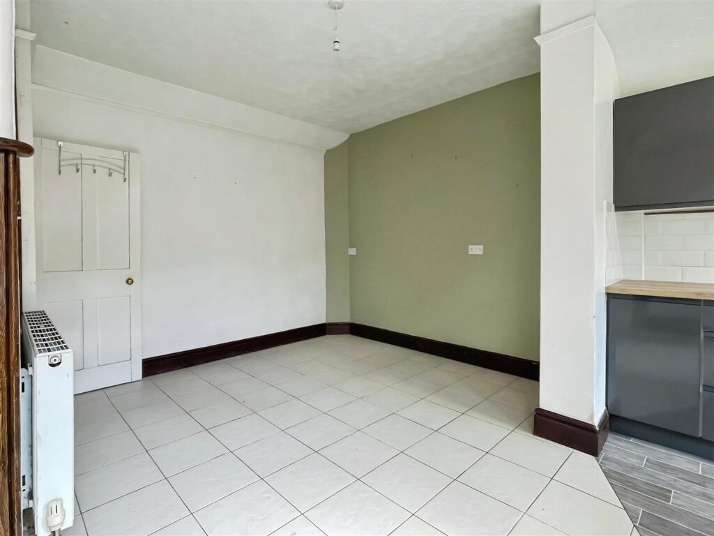 Buxton Road, Leek, Staffordshire, ST13 6EE