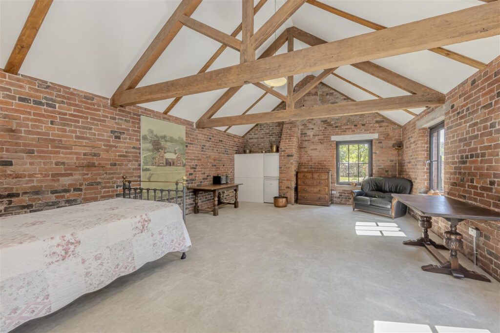 Sutherland Road, Longsdon, Staffordshire, ST9 9QD