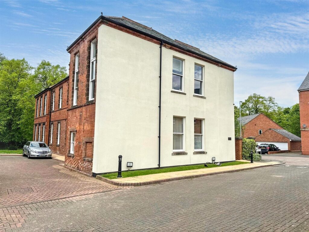 Willow Drive, Cheddleton, Staffordshire, ST13 7FG