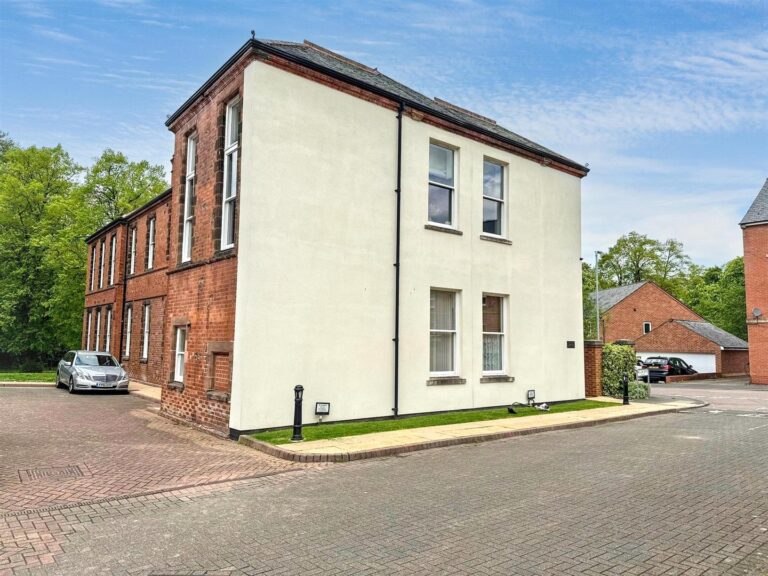 Willow Drive, Cheddleton, Staffordshire, ST13 7FG