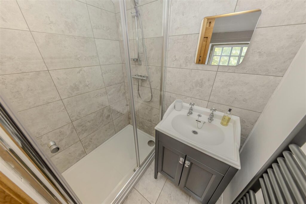Alstonefield, Nr Ashbourne, Staffordshire, DE6 2FR