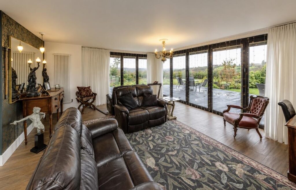 Woodland Avenue ,Norton Le Moors, Stoke-On-Trent, ST6 8ND