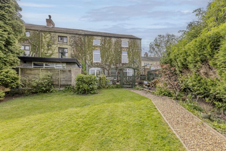 Colclough Lane, Newchapel, Stoke On Trent, ST6 5RN