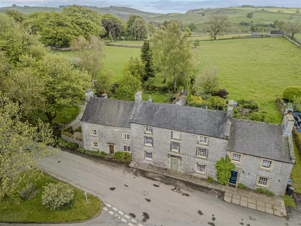 Alstonefield, Nr Ashbourne, Staffordshire, DE6 2FR
