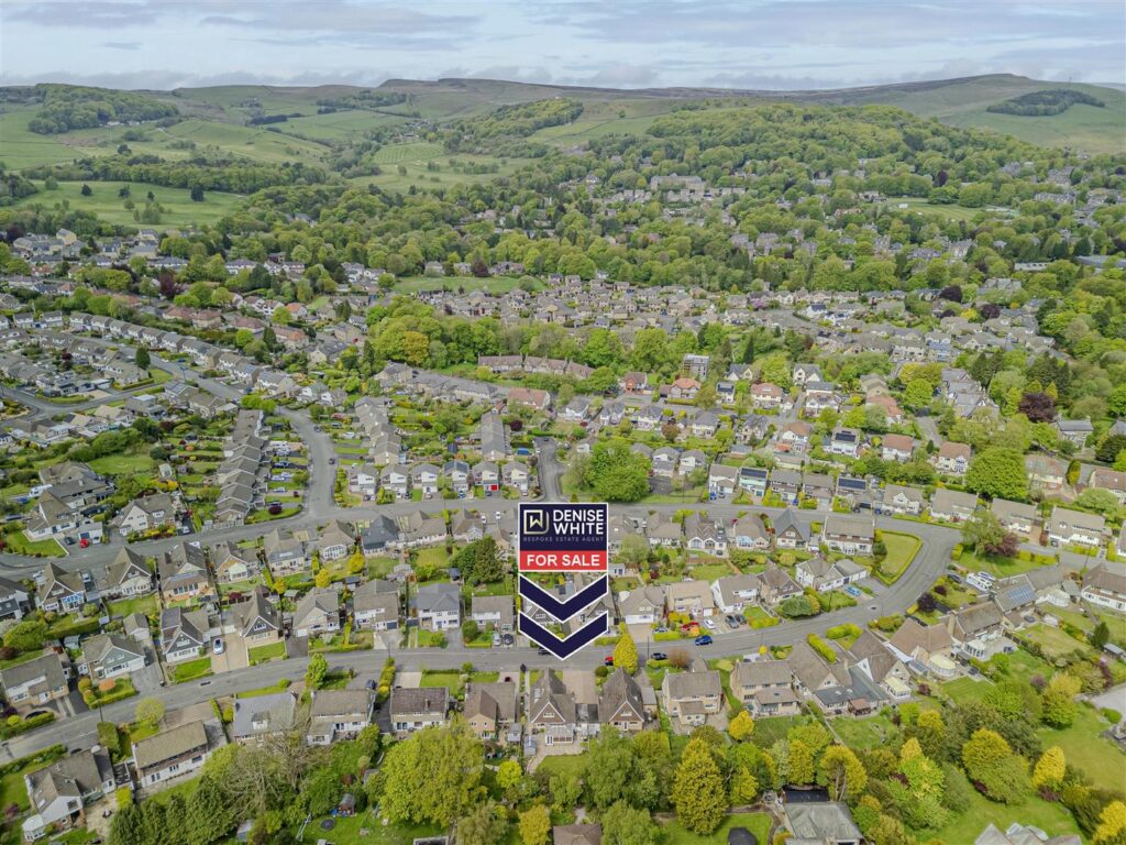 Errwood Avenue, Buxton, Derbyshire, SK17 9BD