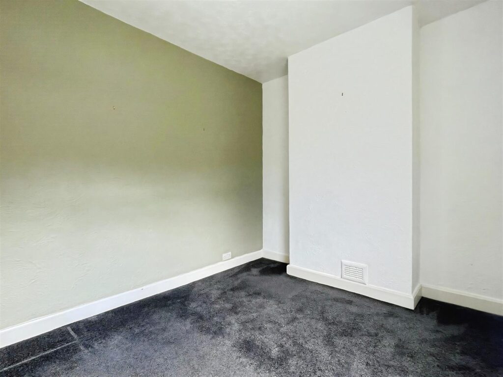 Buxton Road, Leek, Staffordshire, ST13 6EE