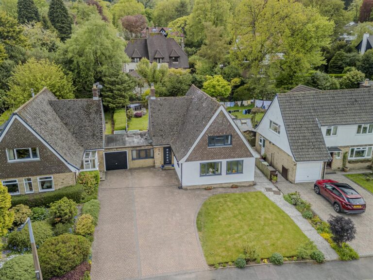 Errwood Avenue, Buxton, Derbyshire, SK17 9BD