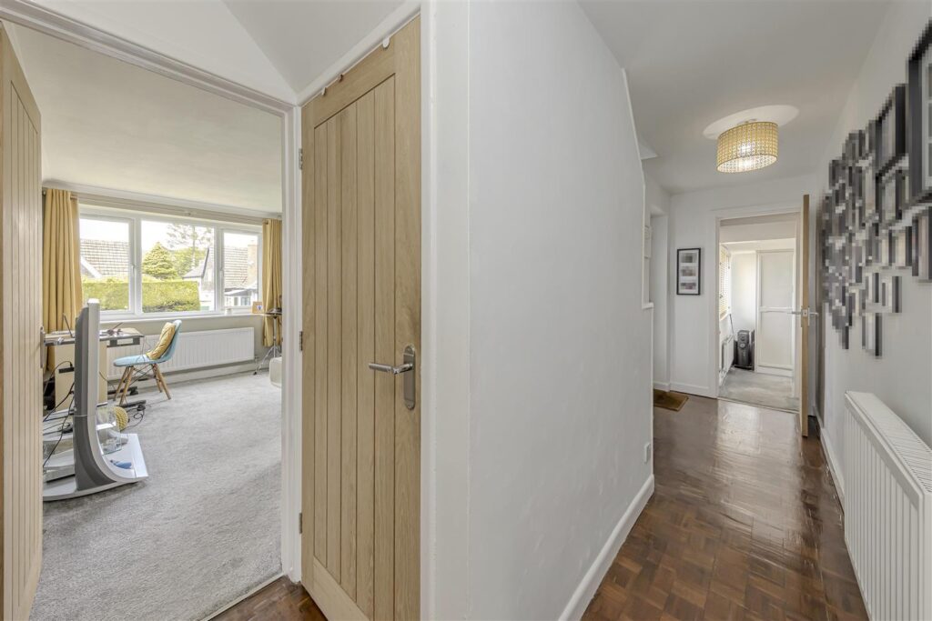 Errwood Avenue, Buxton, Derbyshire, SK17 9BD