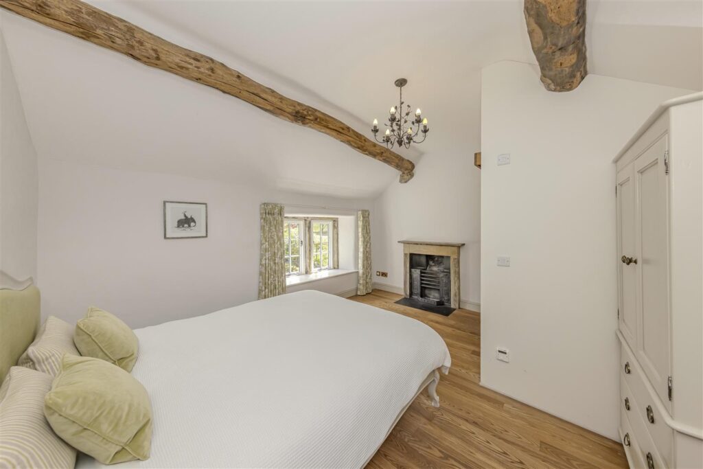 Alstonefield, Nr Ashbourne, Staffordshire, DE6 2FR