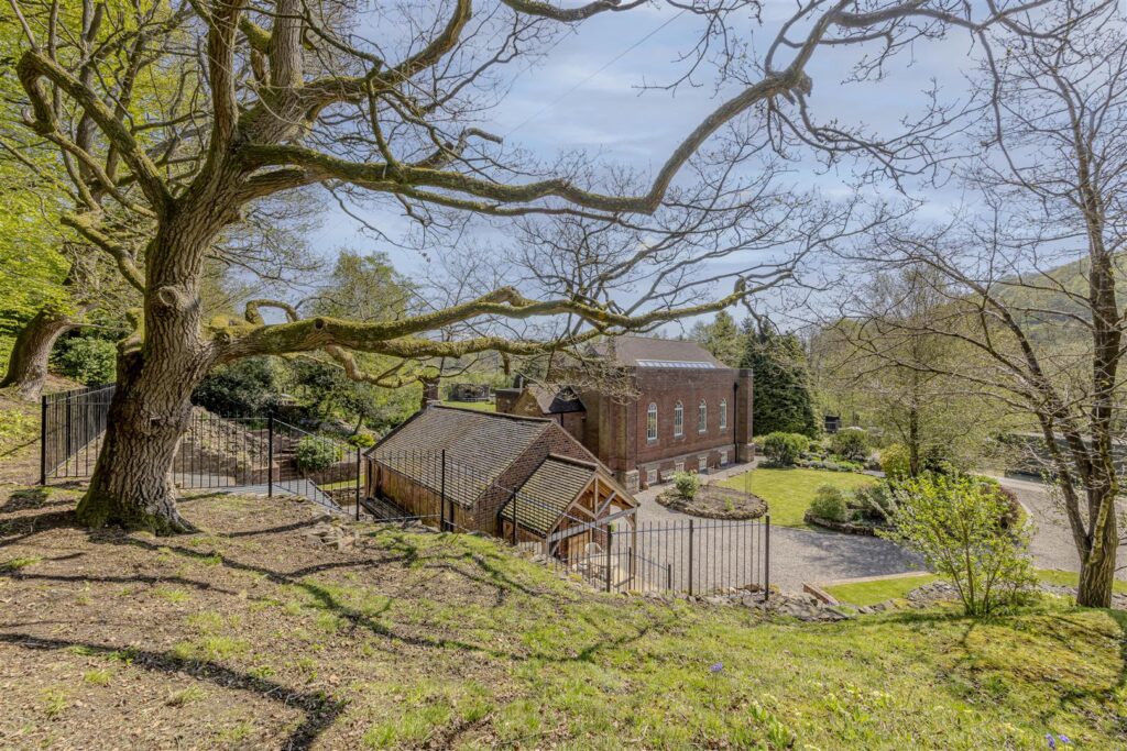 Sutherland Road, Longsdon, Staffordshire, ST9 9QD