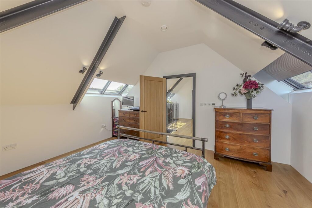 Sutherland Road, Longsdon, Staffordshire, ST9 9QD