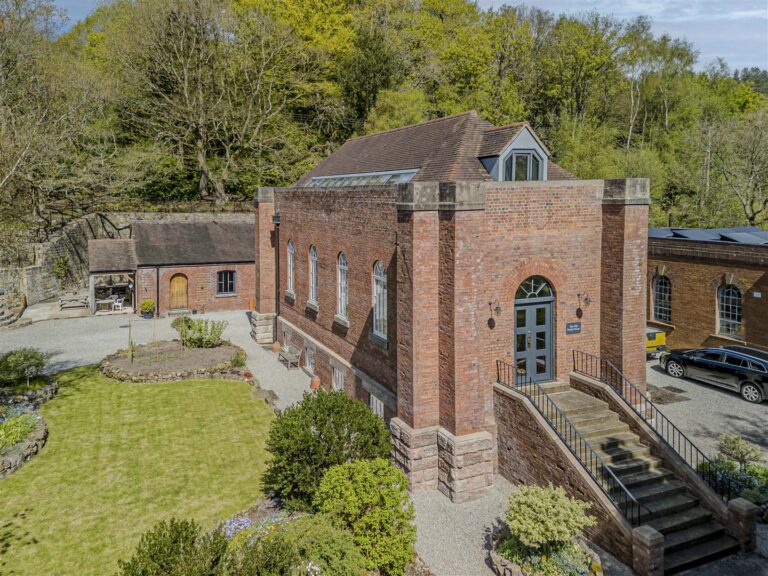 Sutherland Road, Longsdon, Staffordshire, ST9 9QD