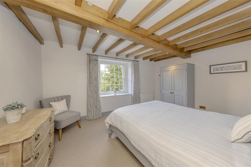 Alstonefield, Nr Ashbourne, Staffordshire, DE6 2FR
