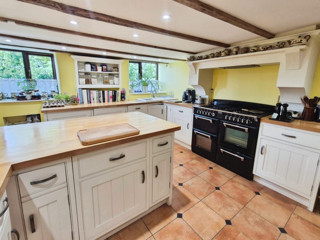 Bromley Edge Lane, Winkhill, Staffordshire, ST13 7QA